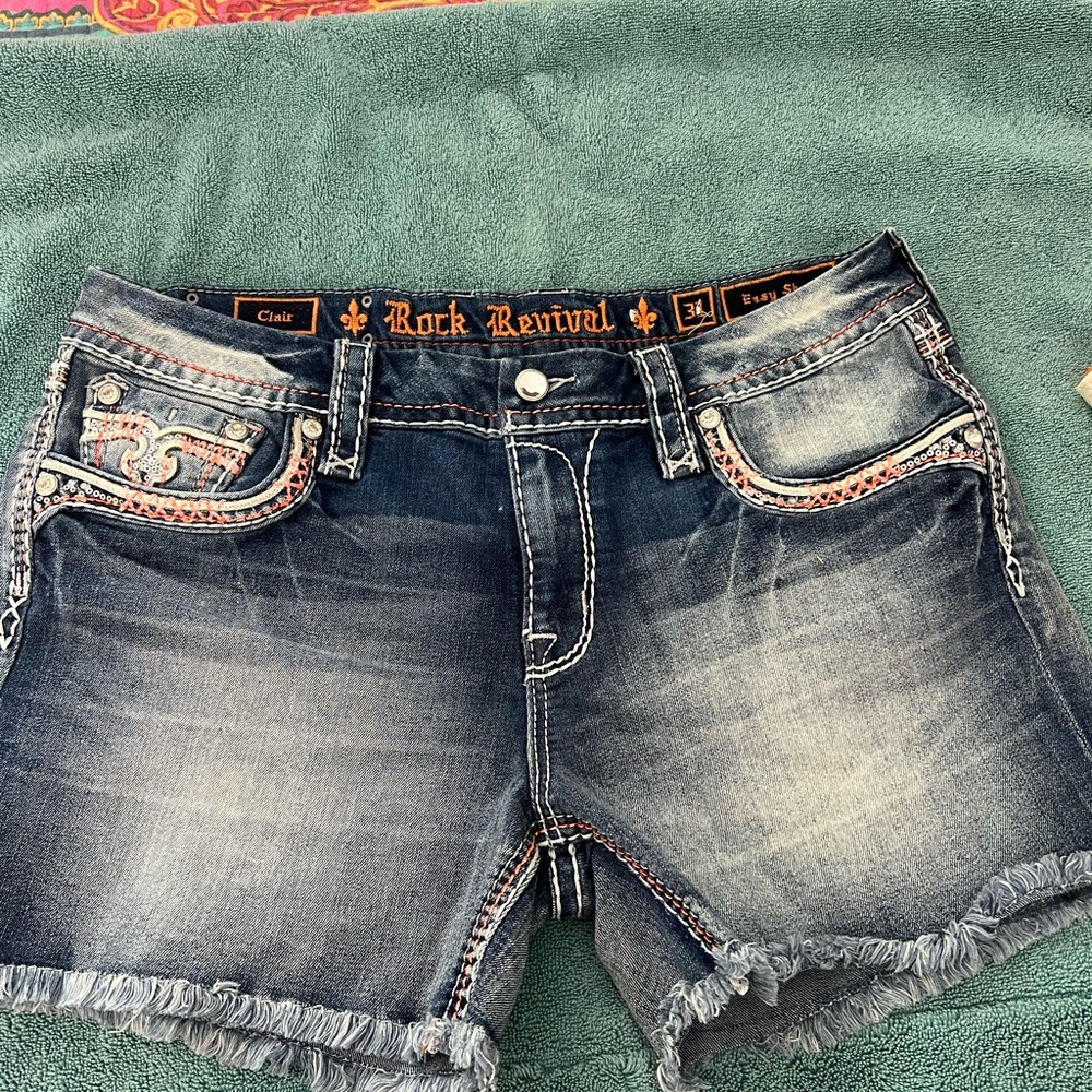 Rock Revival Short